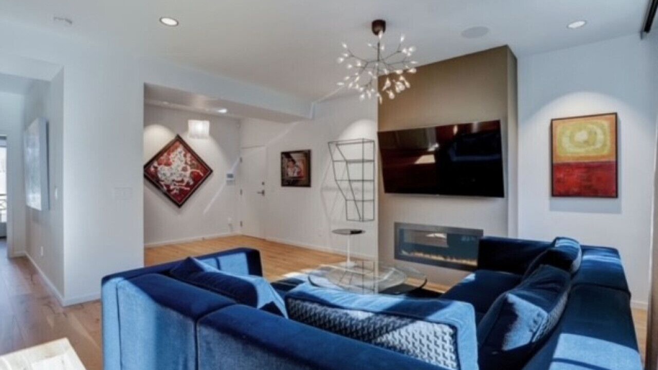 Photo of Livingroom in Corbett - Terwilliger - Lair Hill
