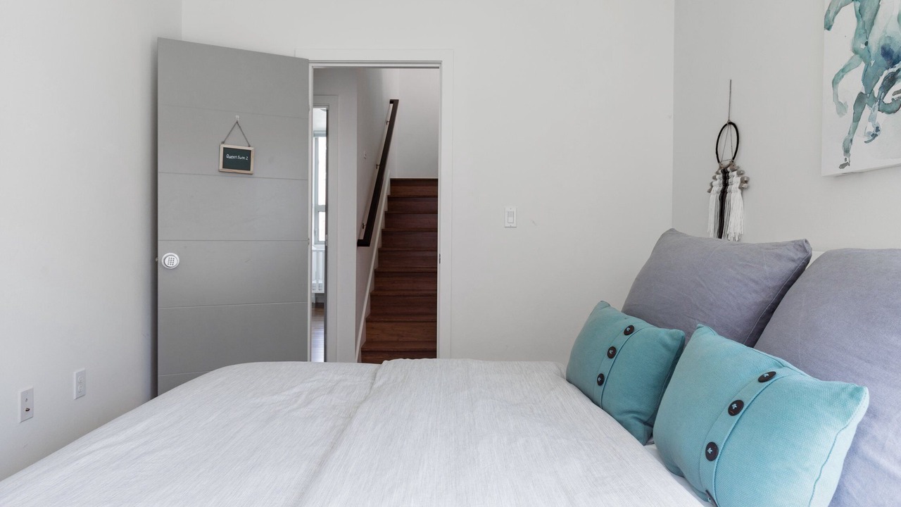 Photo of Bedroom in North Beacon Hill