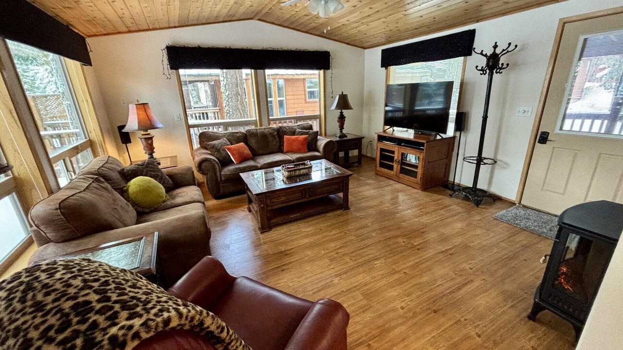 Photo of Bedroom in Ashland