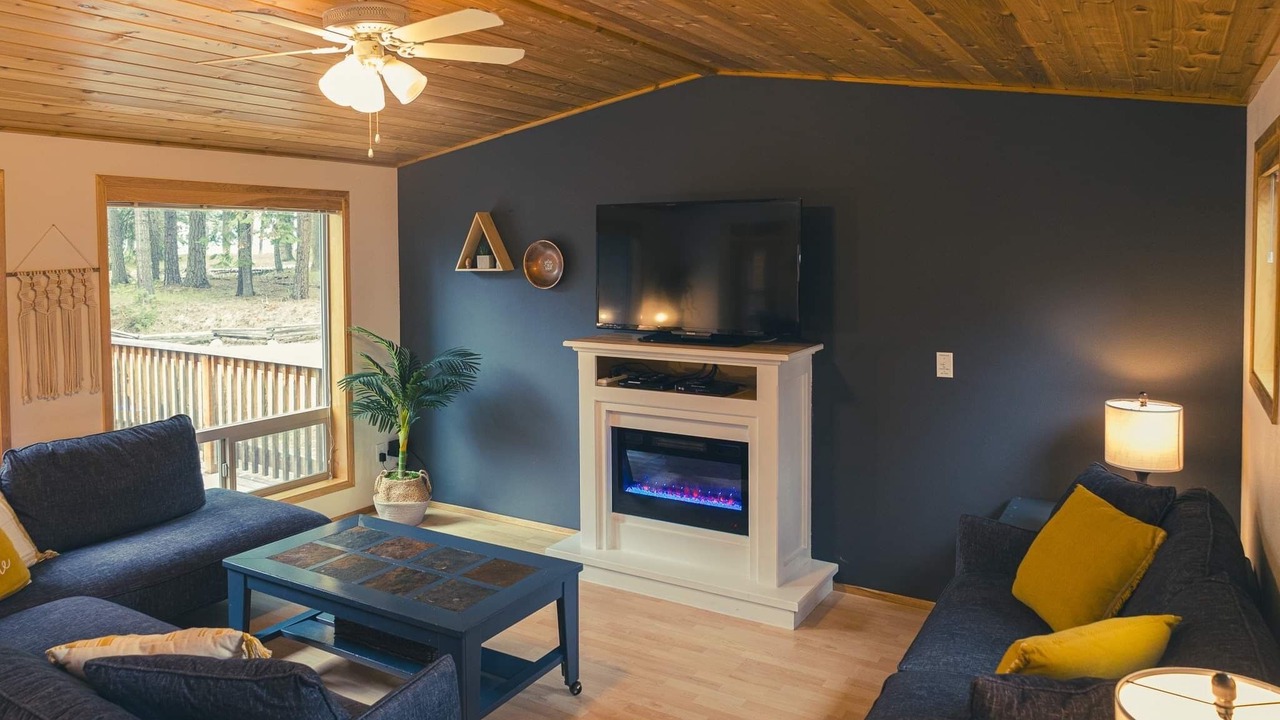 Photo of Livingroom in Ashland
