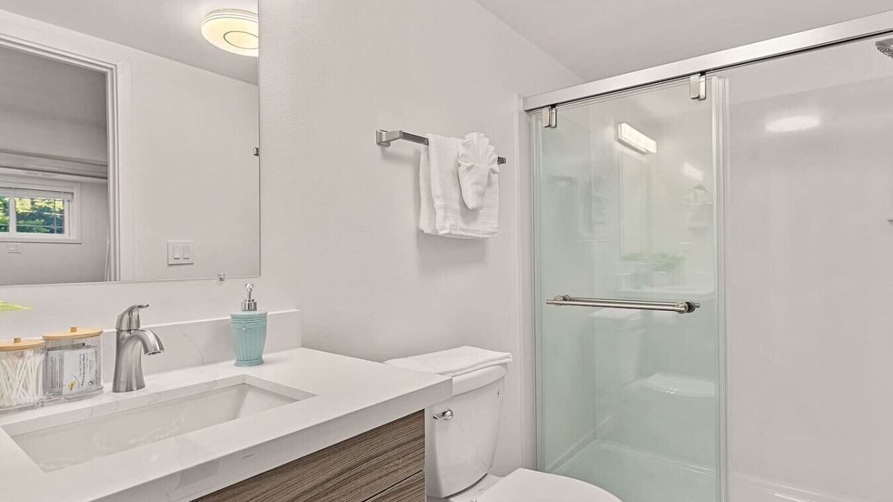 Photo of Bathroom in Highline