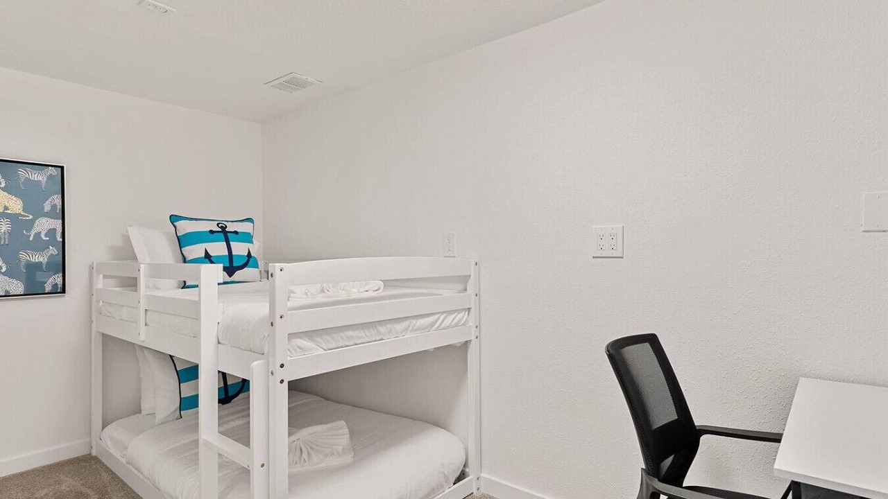Photo of Bedroom in Highline