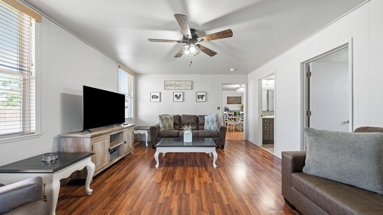 Photo of Livingroom in Finley