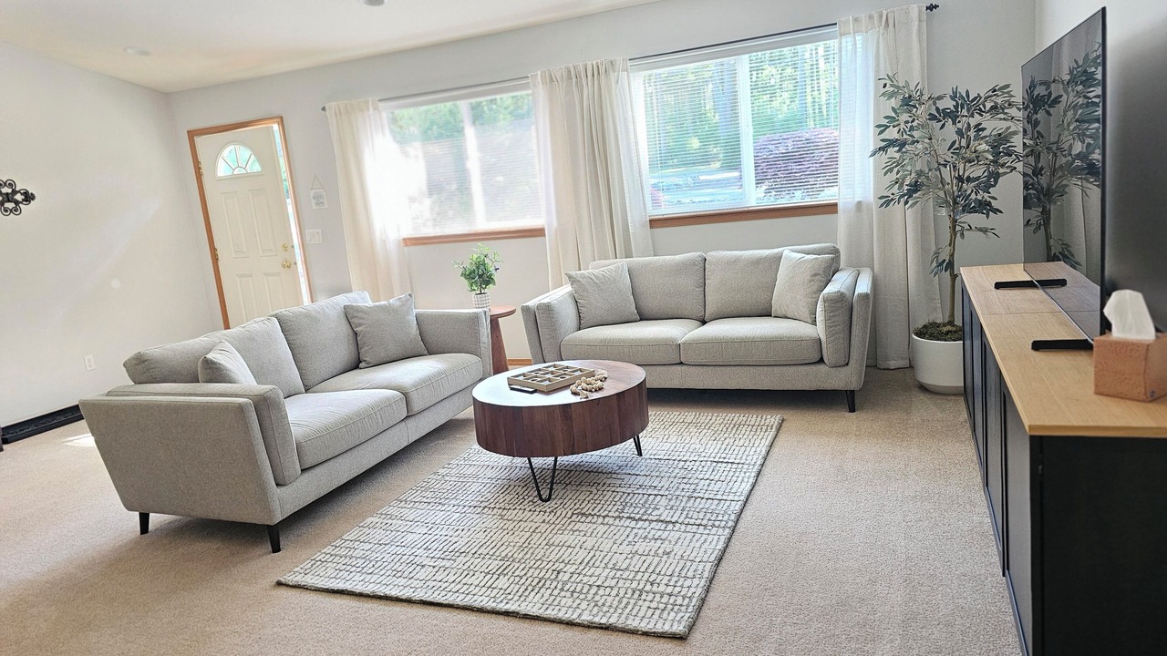 Photo of Livingroom in Oak Harbor