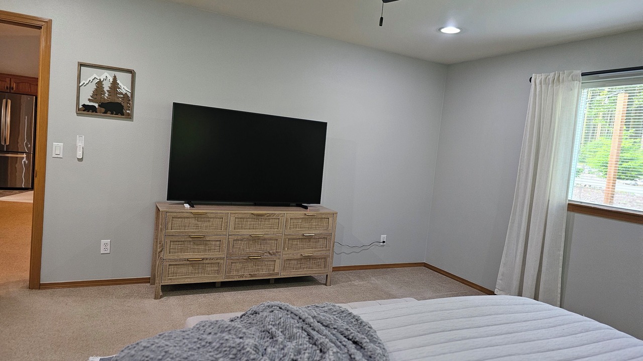 Photo of Bedroom in Oak Harbor