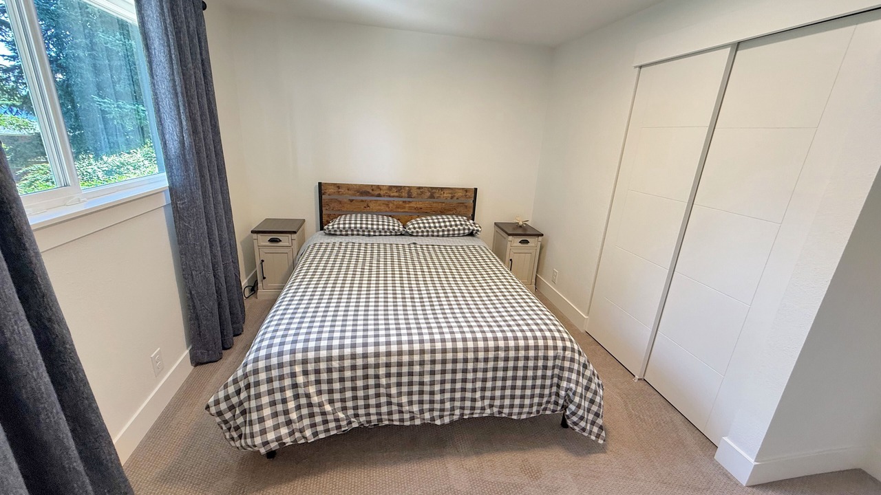 Photo of Bedroom in SeaTac