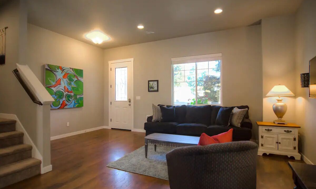 Photo of Livingroom in Central Tacoma