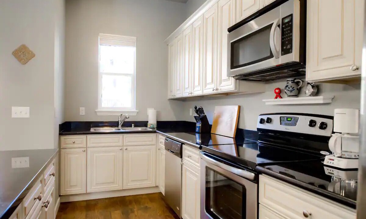 Photo of Kitchen in Central Tacoma