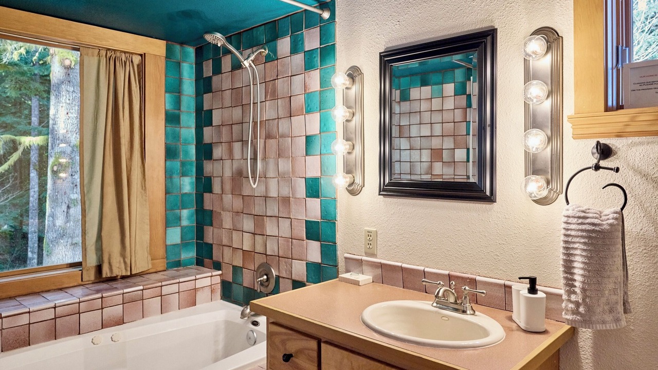 Photo of Bathroom in Welches