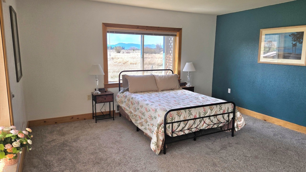 Photo of Bedroom in Chiloquin
