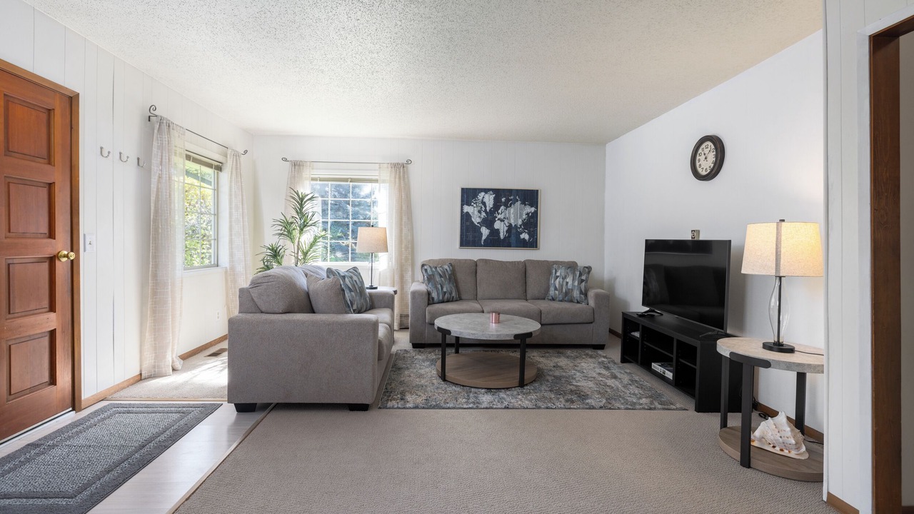 Photo of Livingroom in La Conner