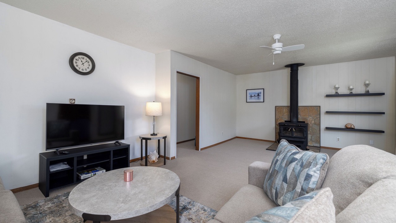 Photo of Livingroom in La Conner