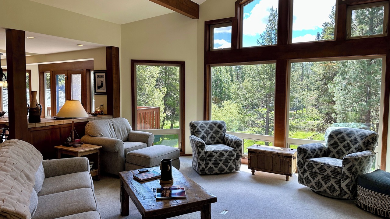 Photo of Livingroom in Three Rivers