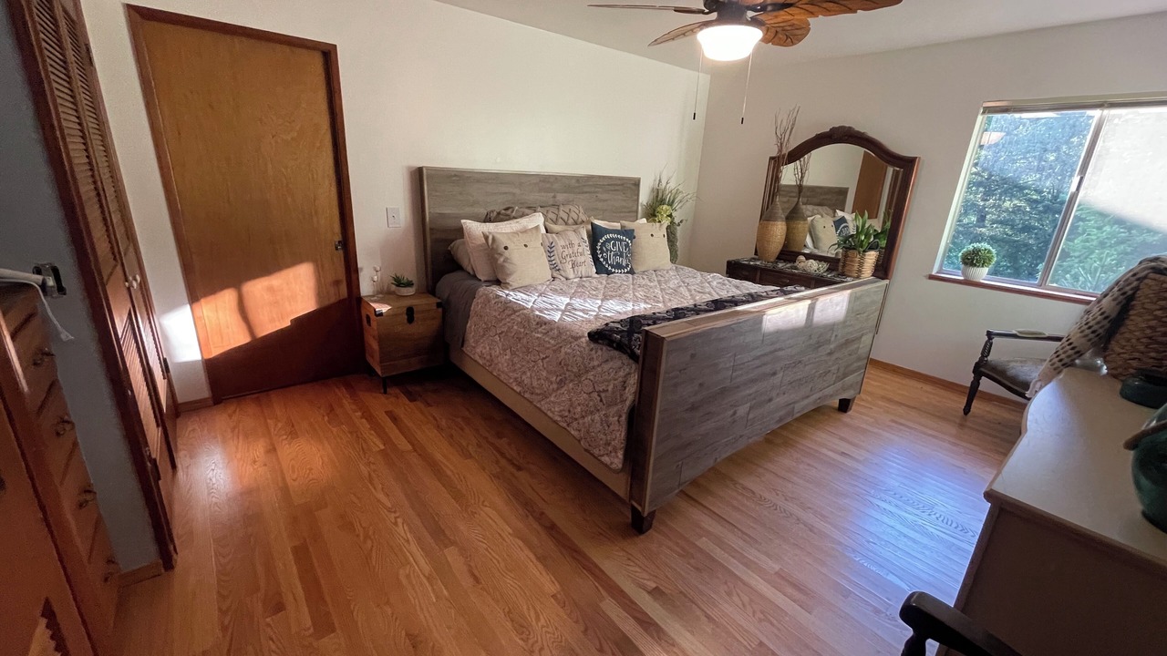 Photo of Bedroom in Murphy