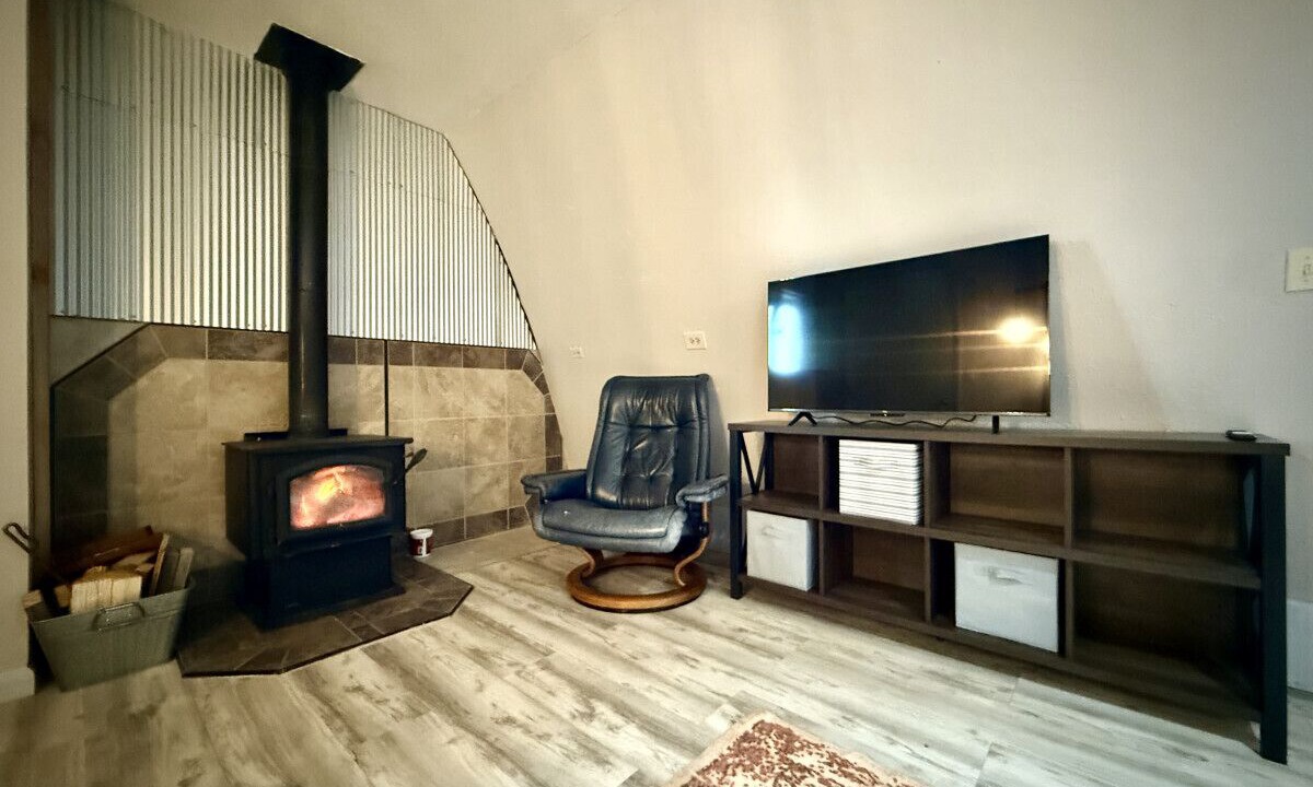 Photo of Livingroom in Baker City