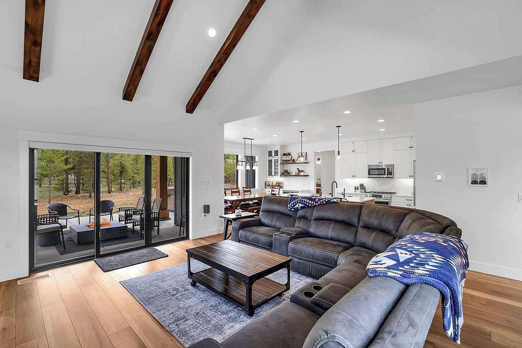 Photo of Livingroom in Donnelly