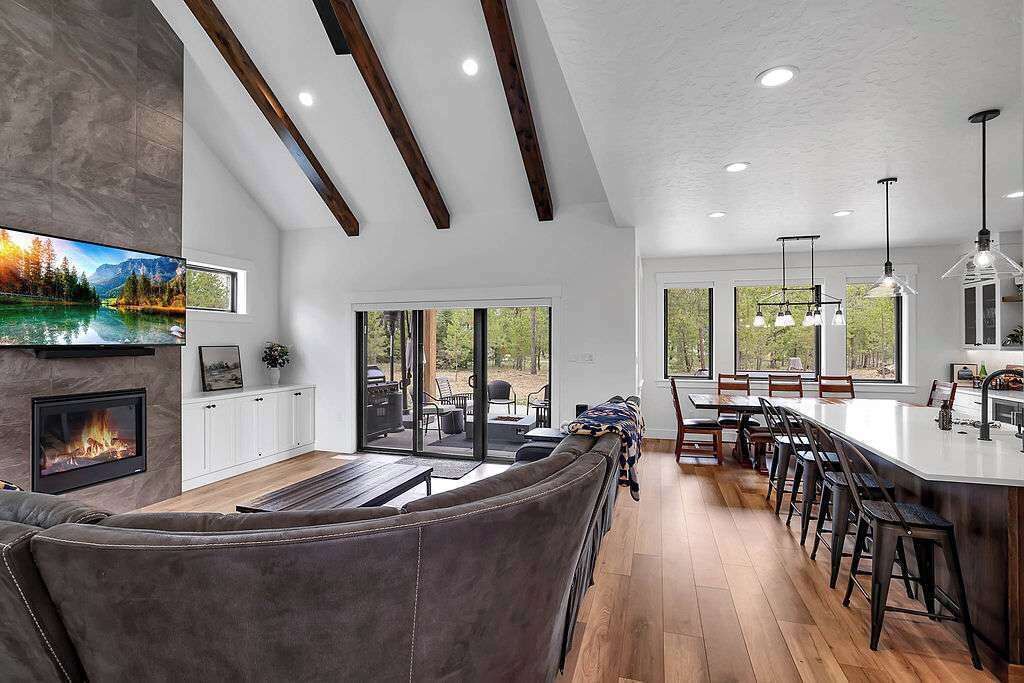 Photo of Livingroom in Donnelly