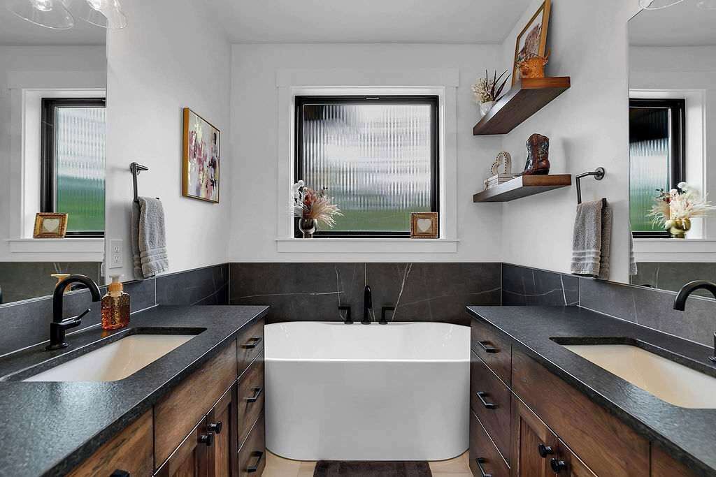 Photo of Bathroom in Donnelly