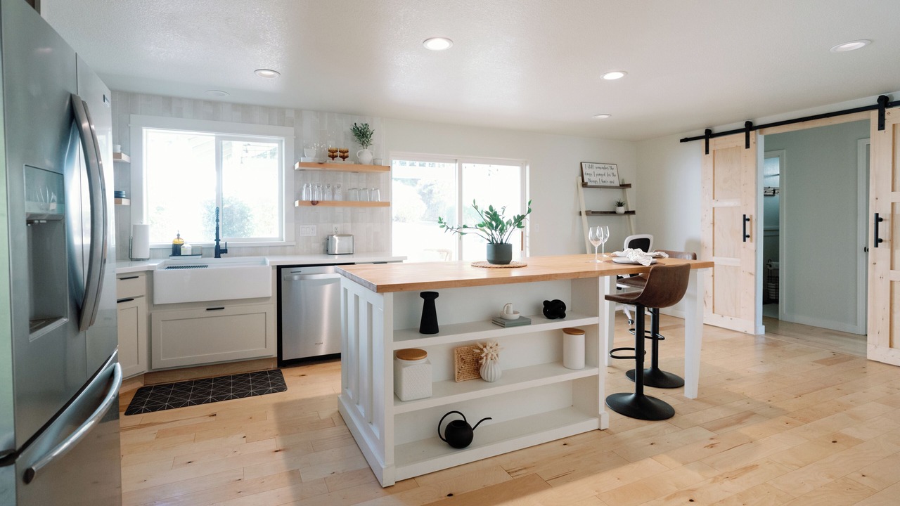 Photo of Kitchen in Redwood