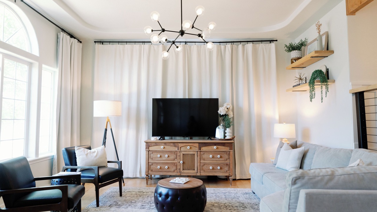 Photo of Livingroom in Redwood