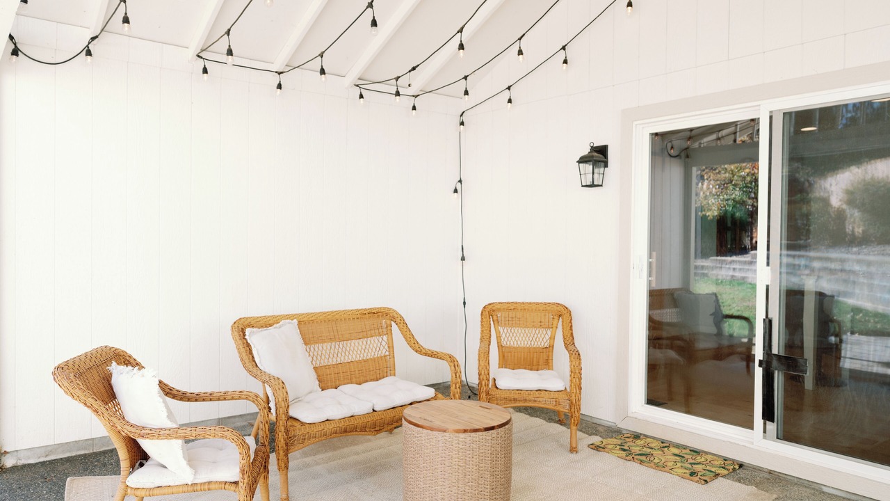 Photo of Patio Balcony in Redwood