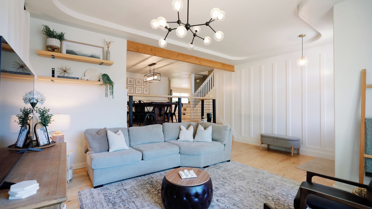 Photo of Livingroom in Redwood