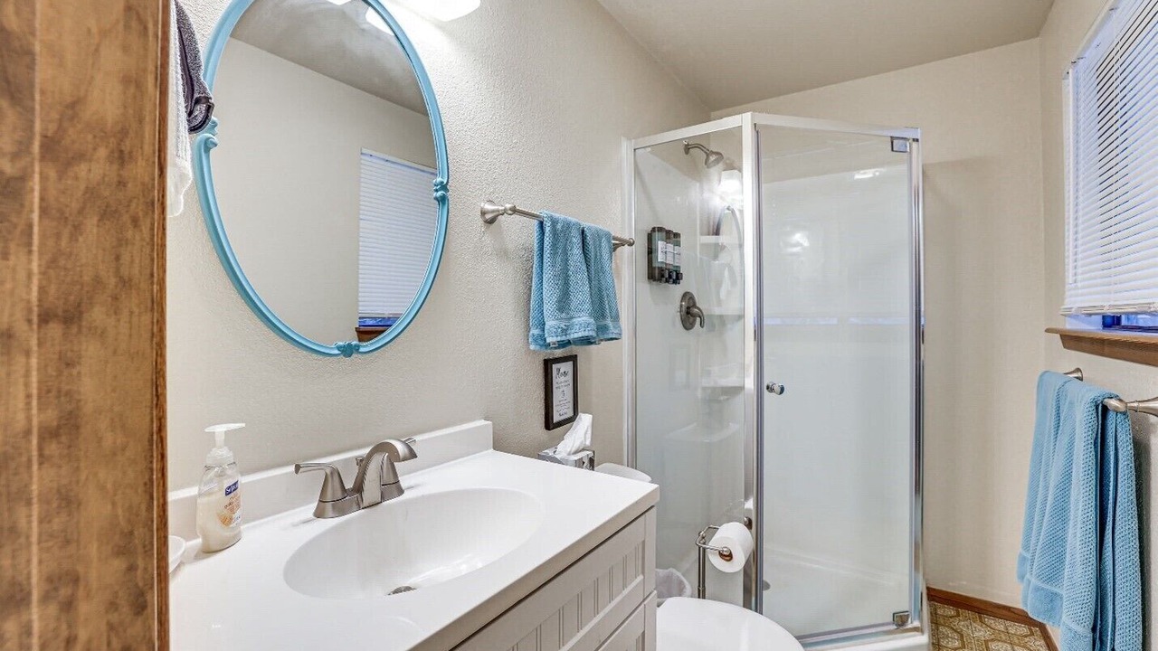 Photo of Bathroom in Garden Valley