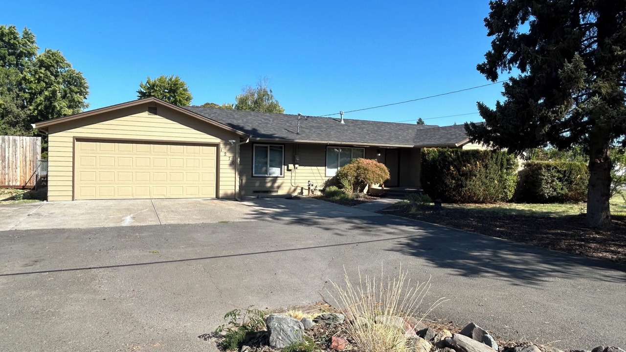Photo of Outdoor in Medford