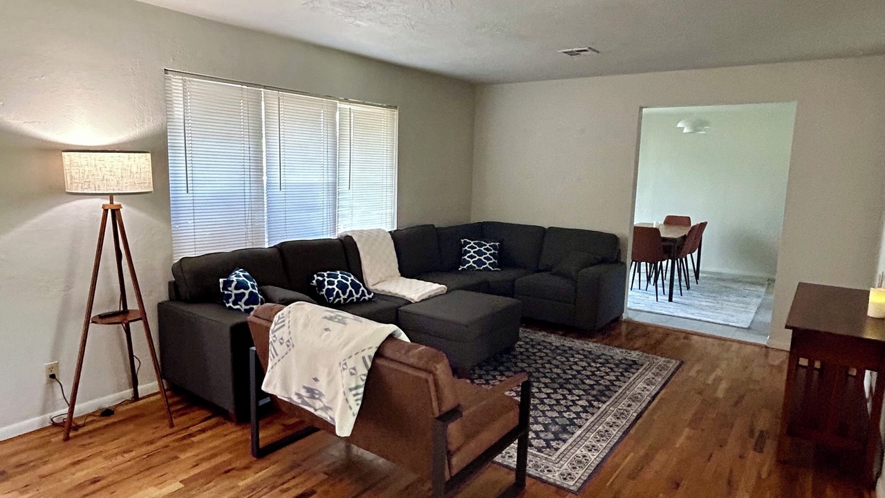 Photo of Livingroom in Medford