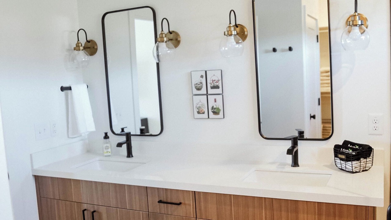 Photo of Bathroom in Sweetwater