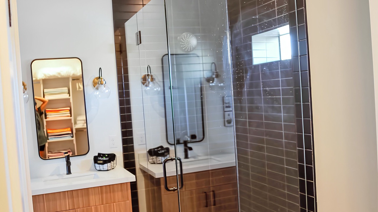 Photo of Bathroom in Sweetwater