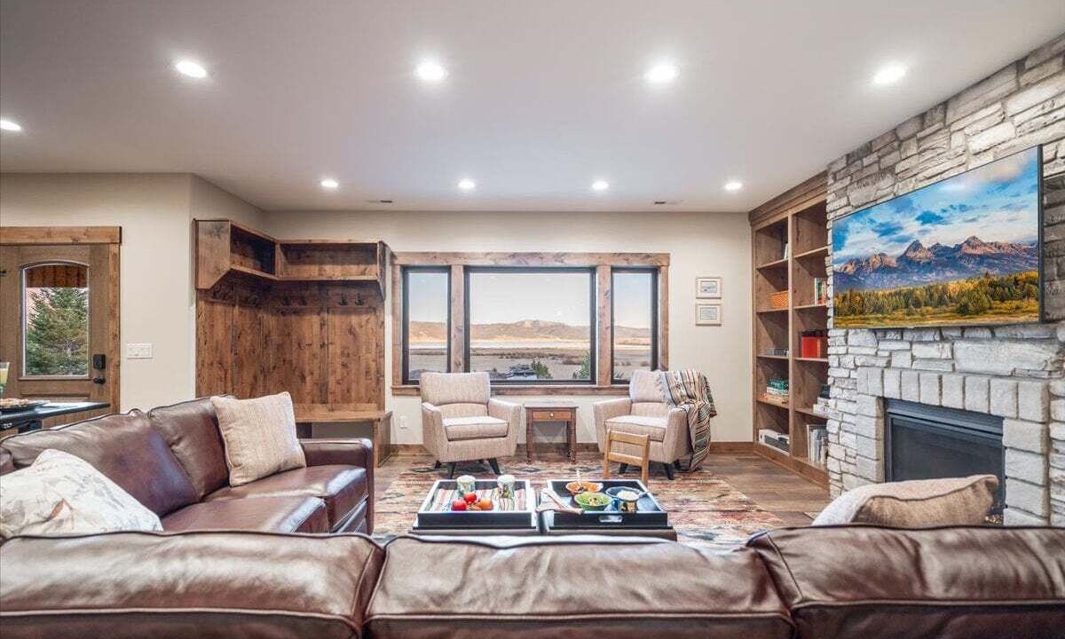 Photo of Livingroom in Island Park