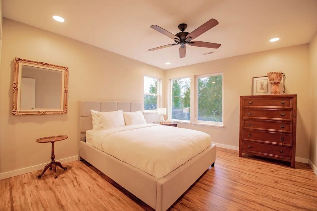 Photo of Bedroom in Fox Island