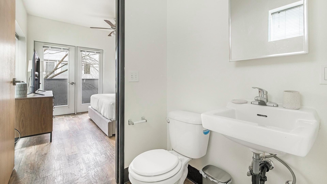 Photo of Bathroom in Pearl District