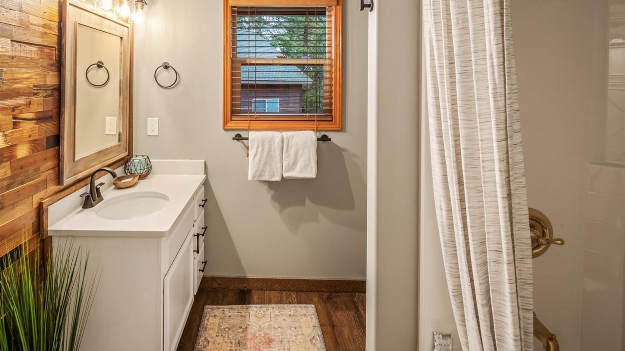 Photo of Bathroom in Sagle