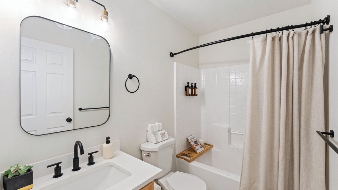 Photo of Bathroom in Bull Mountain