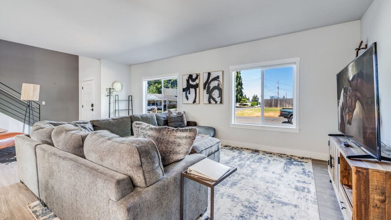 Photo of Livingroom in Central Tacoma