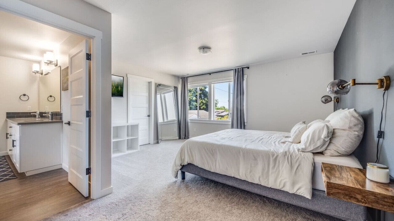 Photo of Bedroom in Central Tacoma