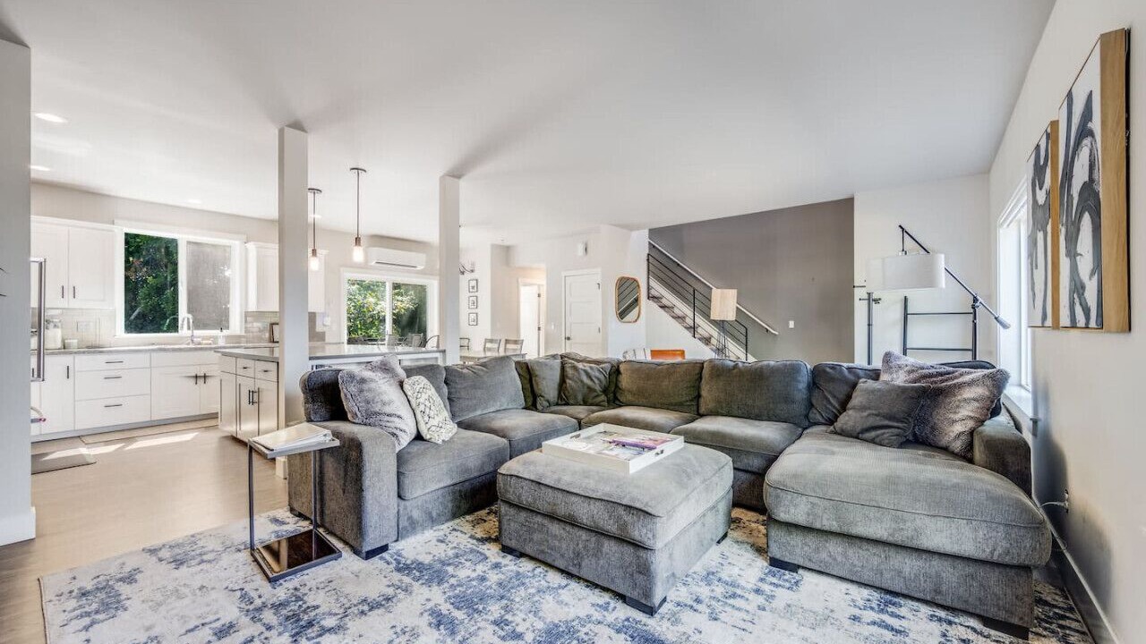 Photo of Livingroom in Central Tacoma