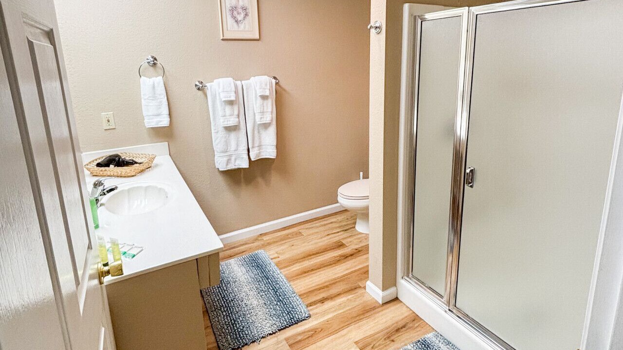 Photo of Bathroom in Kerby