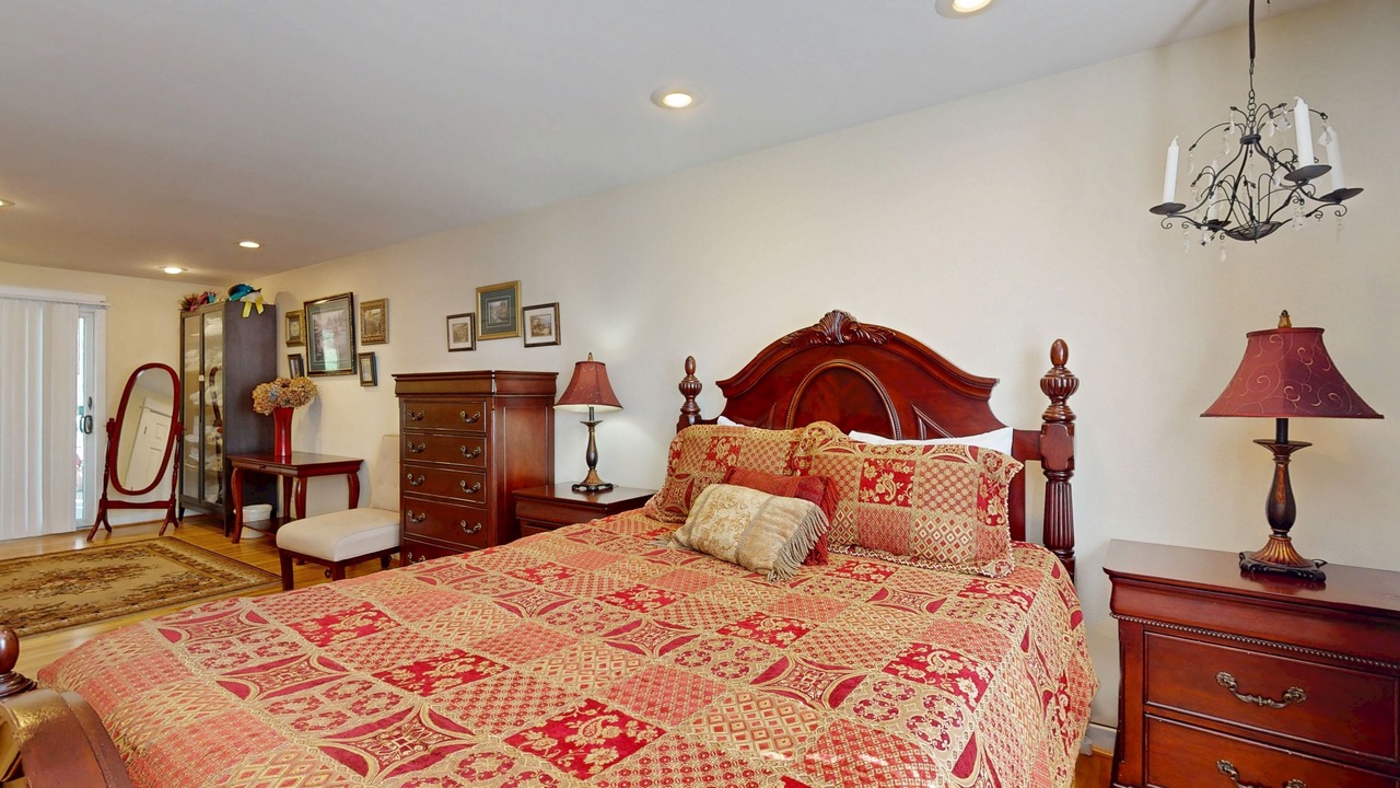 Photo of Bedroom in Lakewood