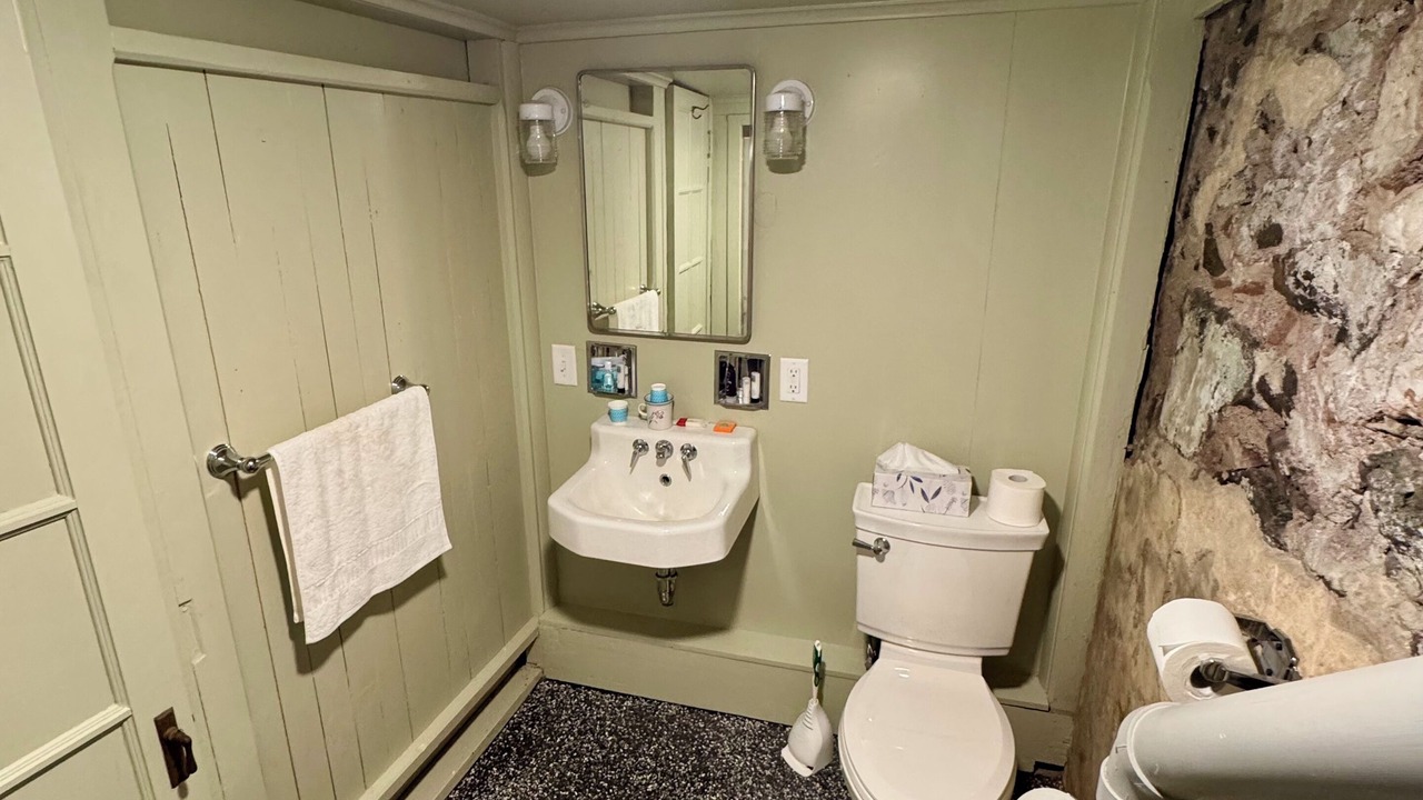 Photo of Bathroom in Laurium