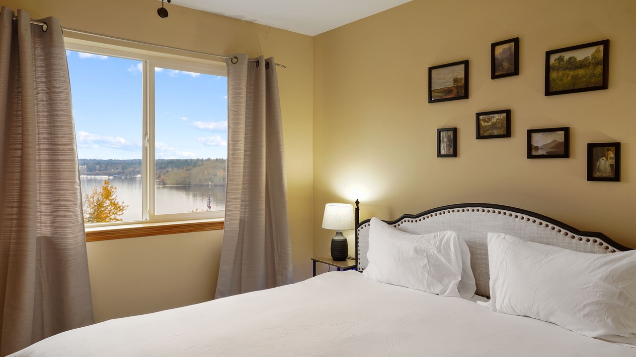Photo of Bedroom in Navy Yard City