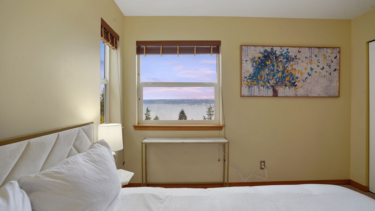 Photo of Bedroom in Navy Yard City