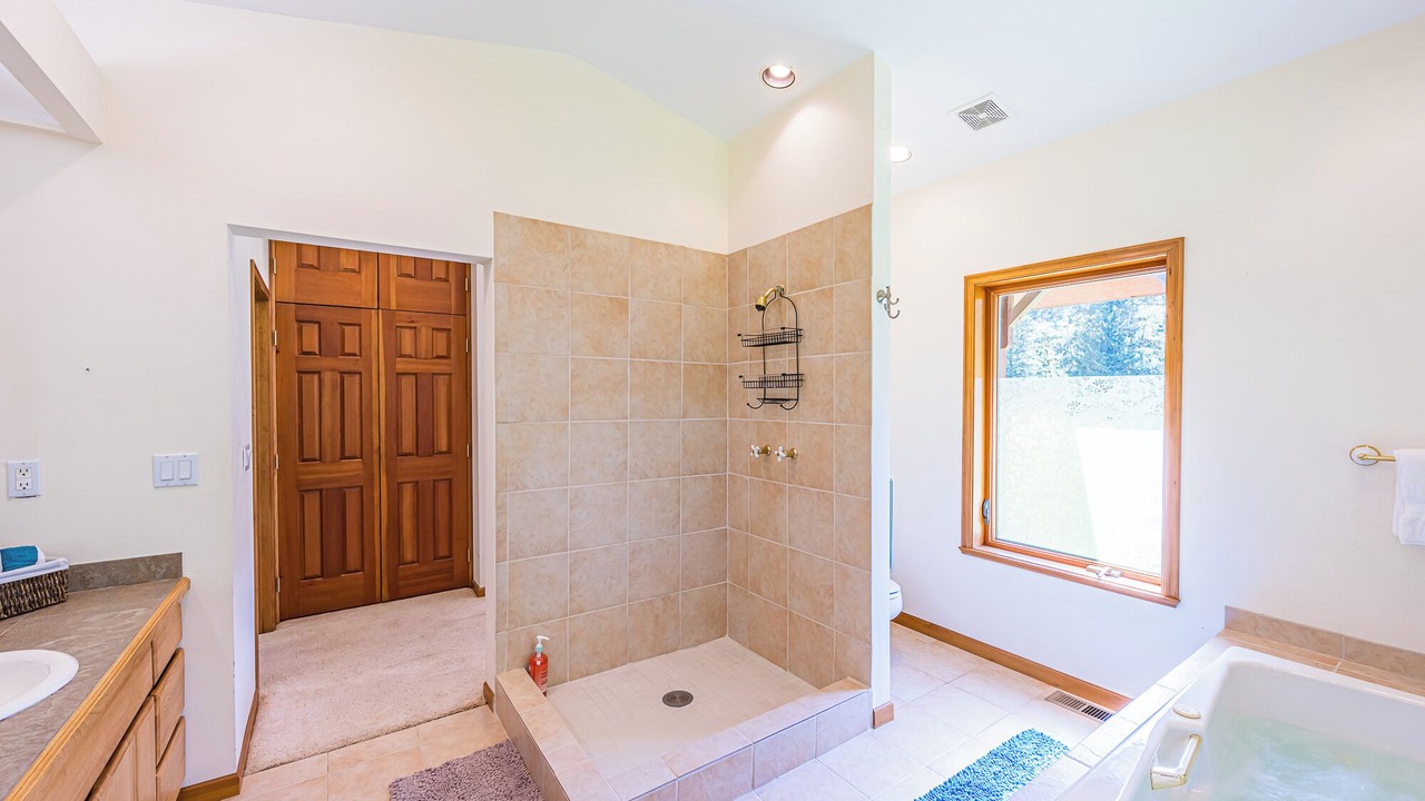 Photo of Bathroom in Beaver