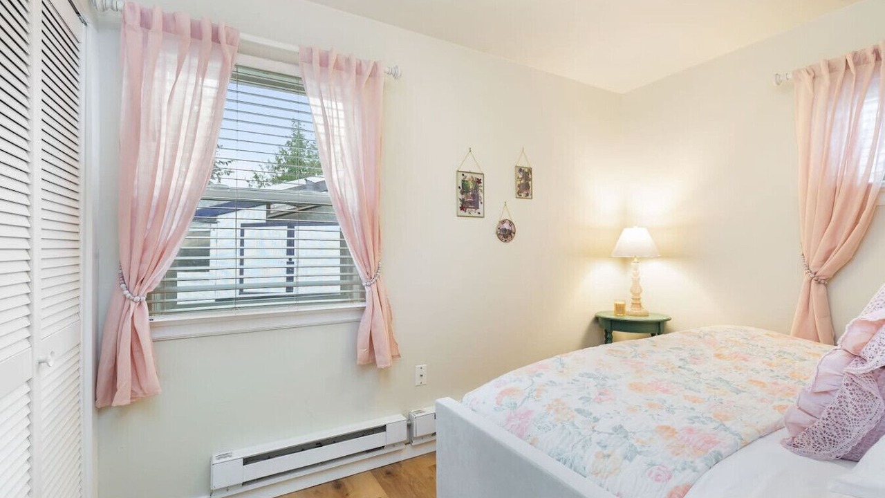 Photo of Bedroom in Lakewood