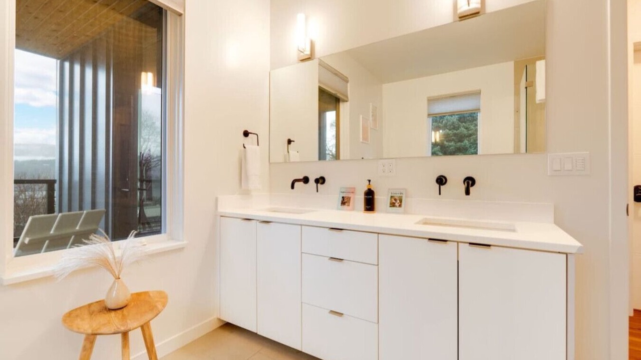 Photo of Bathroom in Hood River