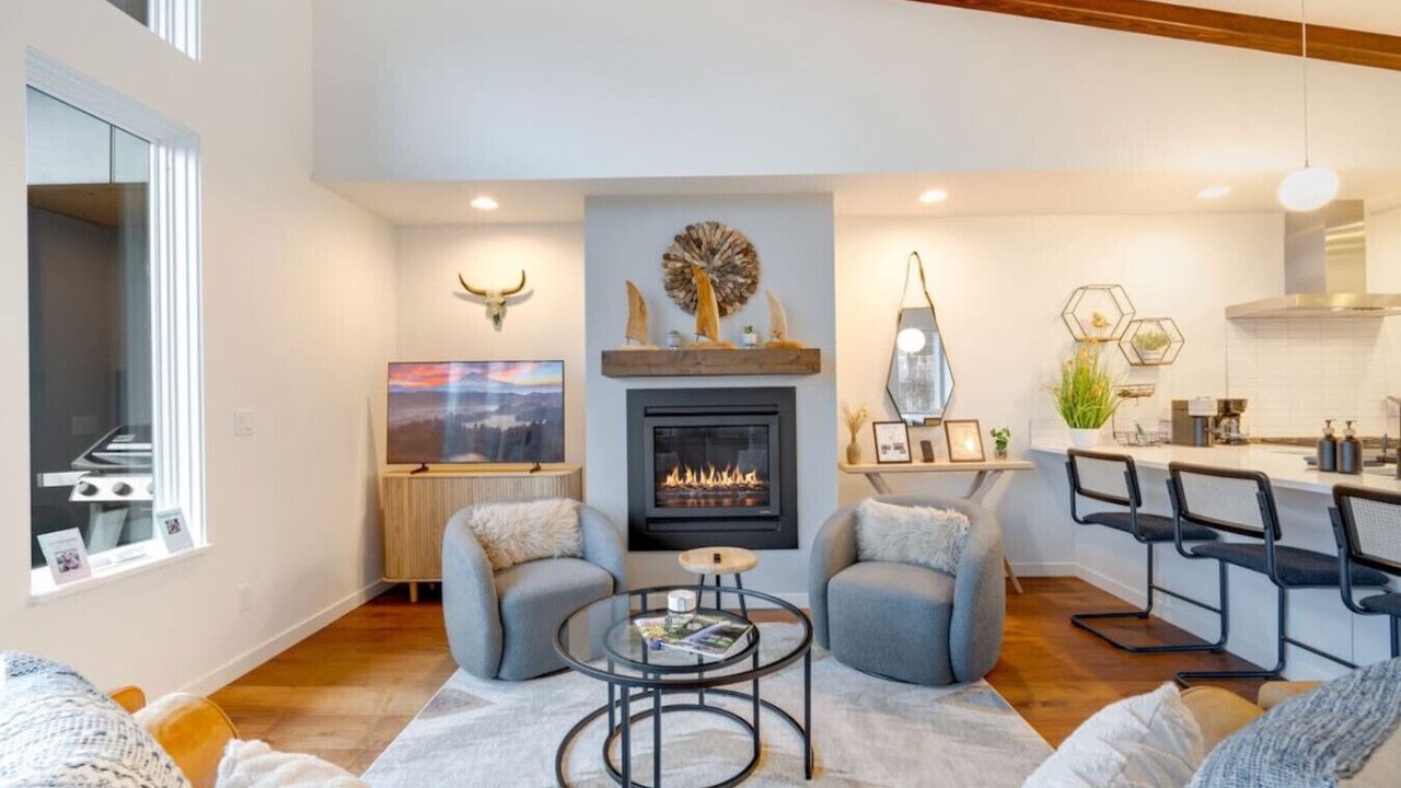Photo of Livingroom in Hood River