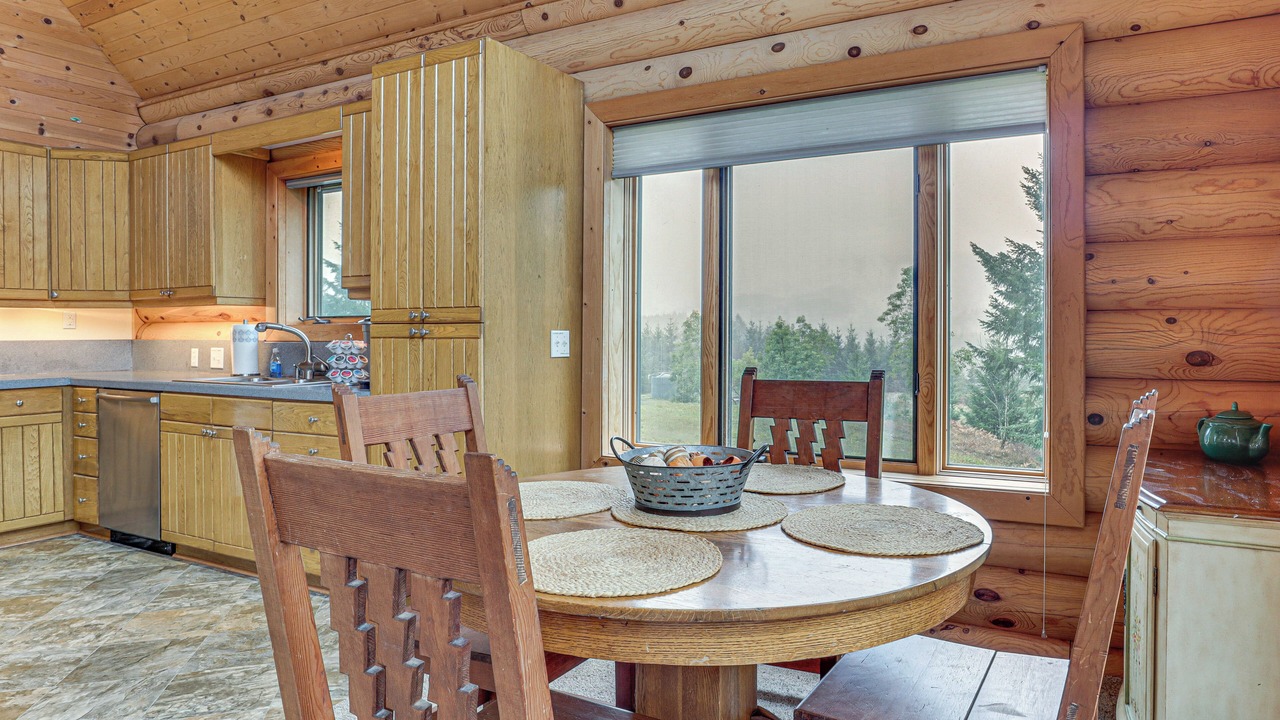 Photo of Bedroom in Newberg