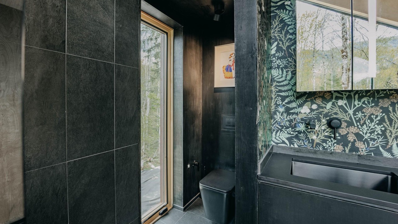 Photo of Bathroom in Cascade West